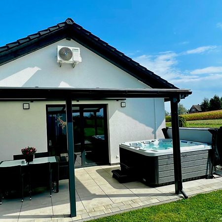 Domki Caloroczne Premium Zator Energylandia Extérieur photo